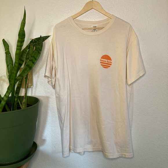 Nature Backs Tee - Picture 2 of 3